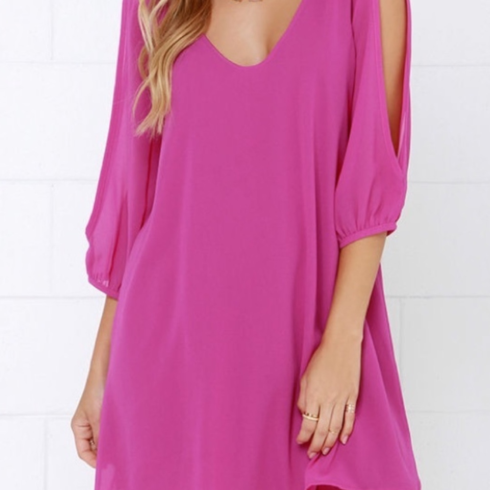 Lulu’s fuchsia open shoulder dress